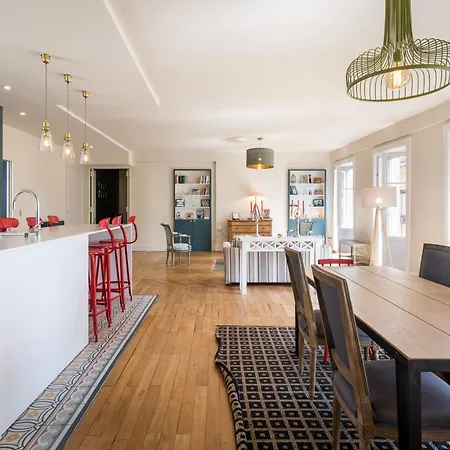 - Renovated Floor Apartment *