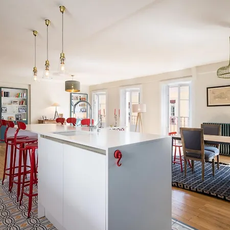 - Renovated Floor Apartment